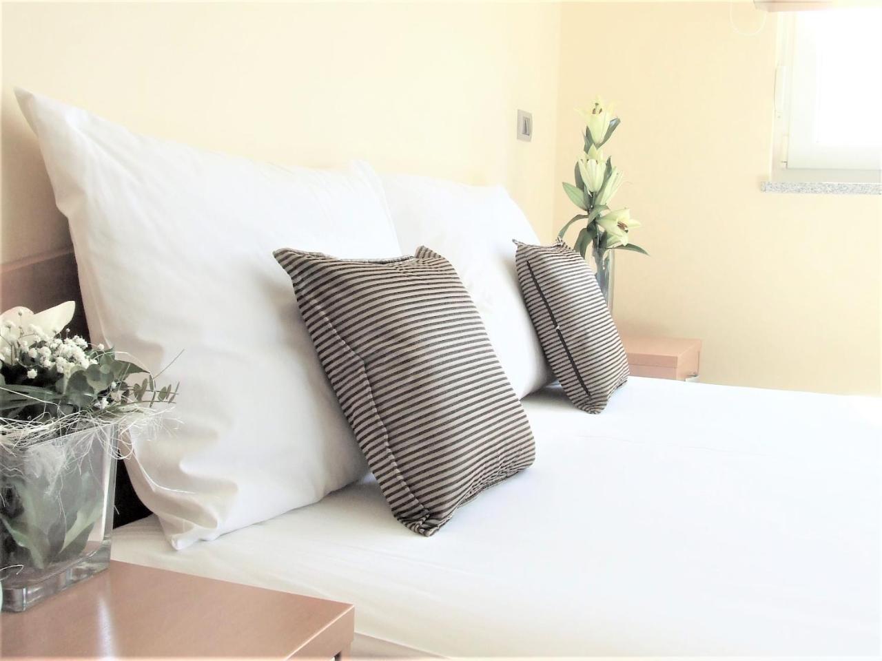Hotel Central Slavonski Brod Luaran gambar